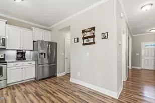 40 E Arbor Cove Ct, Zebulon, NC 27597 - Photo 11