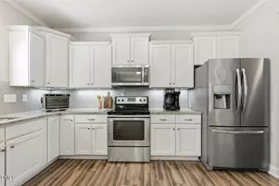 40 E Arbor Cove Ct, Zebulon, NC 27597 - Photo 13