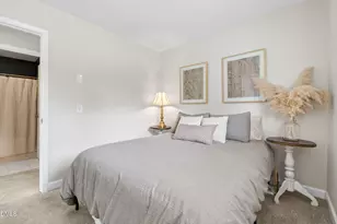 2708 Plainsfield Cir, Raleigh, NC 27610 - Photo 23