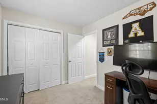 2708 Plainsfield Cir, Raleigh, NC 27610 - Photo 21