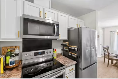 2708 Plainsfield Circle, Raleigh, NC 27610 - Photo 15