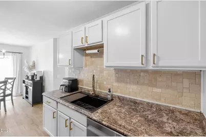 2708 Plainsfield Circle, Raleigh, NC 27610 - Photo 17