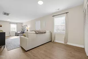 2708 Plainsfield Cir, Raleigh, NC 27610 - Photo 7