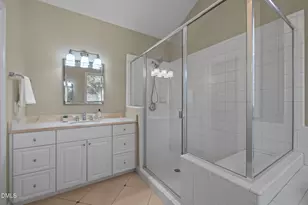 302 Jewell Dr, Chapel Hill, NC 27516 - Photo 23