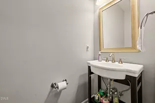 905 Saratoga Dr, Durham, NC 27704 - Photo 21