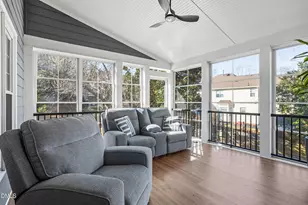 117 Crilly Ln, Cary, NC 27518 - Photo 3