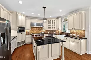 307 Lantern Ridge Ln, Cary, NC 27519 - Photo 3