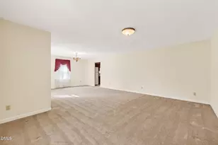 808 Chestnut Dr, Smithfield, NC 27577 - Photo 17