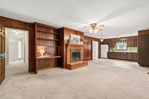 808 Chestnut Dr, Smithfield, NC 27577 - Photo 11