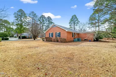 808 Chestnut Drive, Smithfield, NC 27577 - Photo 33