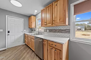 3398 Meadowlark Rd, Dunn, NC 28334 - Photo 11