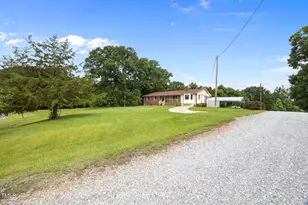 1105 Fontaine Rd, Roxboro, NC 27574 - Photo 3