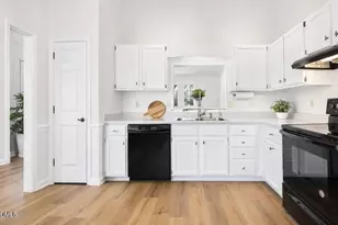 1537 Hemphill Dr, Raleigh, NC 27609 - Photo 3