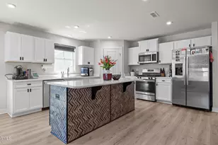 82 Coble Farms Pl, Fuquay Varina, NC 27526 - Photo 3