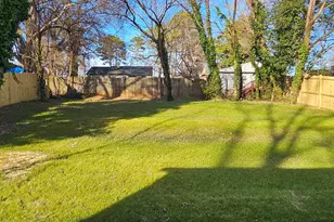 2425 Derby Dr, Raleigh, NC 27610 - Photo 11