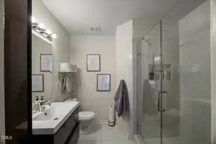 136 Orchard Park Dr, Cary, NC 27513 - Photo 19