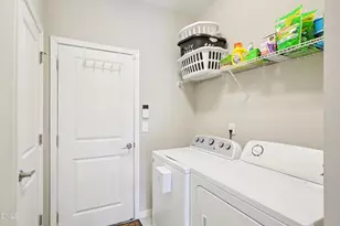 428 Holly Blossom Dr Dr, Durham, NC 27703 - Photo 17