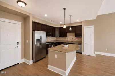 222 Glenwood Avenue #709, Raleigh, NC 27603 - Photo 3