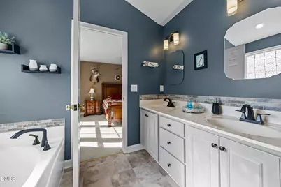 609 W Holding Avenue, Wake Forest, NC 27587 - Photo 17