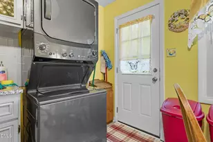 1412 Parks Village Rd, Zebulon, NC 27597 - Photo 13