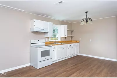 209 N Washington Avenue, Dunn, NC 28334 - Photo 5