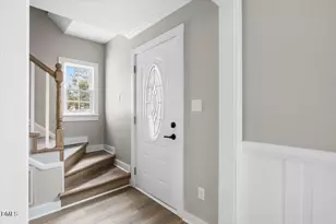 1609 Falls Ct, Raleigh, NC 27615 - Photo 9