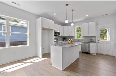 1250 Chase Street, Burlington, NC 27217 - Photo 7