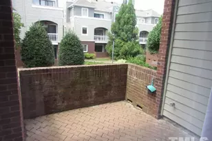 1001 Brighthurst Dr, Raleigh, NC 27605 - Photo 19