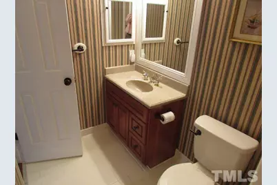 1001 Brighthurst Drive #101, Raleigh, NC 27605 - Photo 15