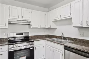 741 Bishops Park Dr, Raleigh, NC 27605 - Photo 39