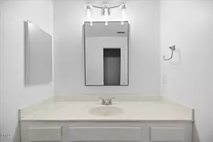 741 Bishops Park Dr, Raleigh, NC 27605 - Photo 25