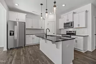 96 Periwinkle Pl, Clayton, NC 27527 - Photo 9