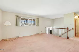 908 Tanglewood Dr, Cary, NC 27511 - Photo 9