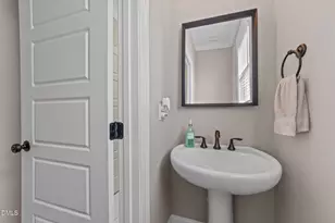 5705 Brayton Park Pl, Holly Springs, NC 27540 - Photo 15