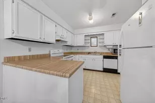 4609 Grinding Stone Dr, Raleigh, NC 27604 - Photo 9