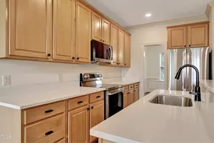 814 Cotton Exchange Ct, Raleigh, NC 27608 - Photo 11