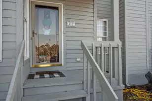 8713 Plantation Dr, Emerald Isle, NC 28594 - Photo 3