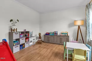 5009 Marathon Ln, Raleigh, NC 27616 - Photo 9