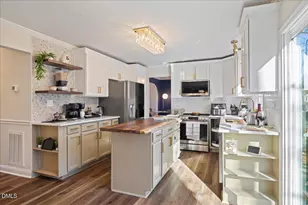 300 Pate St, Apex, NC 27502 - Photo 7