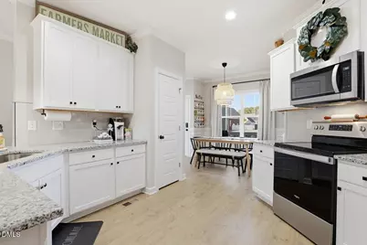 110 Oak Street, Selma, NC 27576 - Photo 11