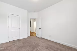 406 Clementine Dr, Cary, NC 27519 - Photo 23