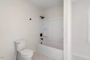 3933 Village Dr, Fayetteville, NC 28304 - Photo 19