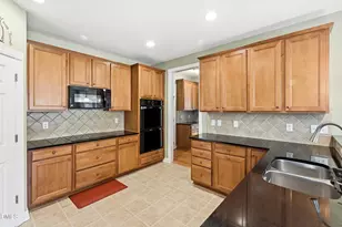 1108 Elbury Dr, Apex, NC 27502 - Photo 3