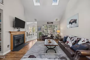 208 Trailview Dr, Cary, NC 27513 - Photo 7