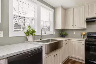 323 Aquilla Rd, Benson, NC 27504 - Photo 7