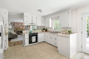 324 Woodhaven Rd, Chapel Hill, NC 27514 - Photo 11