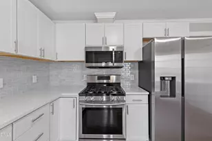 104 Bayoak Dr, Cary, NC 27513 - Photo 19