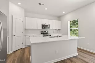130 Muscovy Dr, Four Oaks, NC 27524 - Photo 5