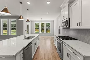 25 E Victoria Ridge Dr, Selma, NC 27576 - Photo 11