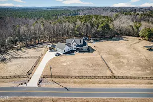 794 Cobb Rd, Benson, NC 27504 - Photo 5